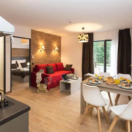 Furnished In An Attractive Town Apartman